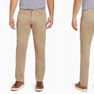Peter Millar Like New - Ultimate 5-Pocket Straight Leg Sateen Pants in Sand